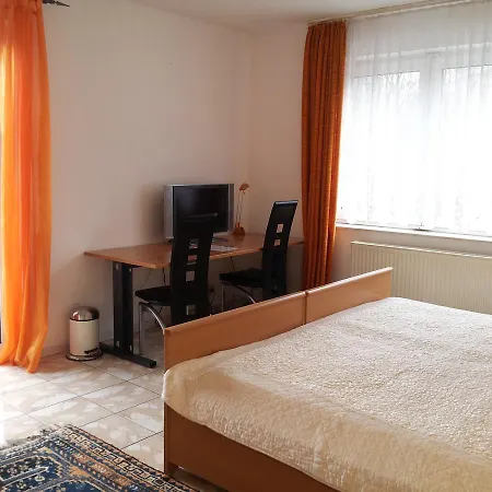 Shizuku Mainstrasse * Eschborn
